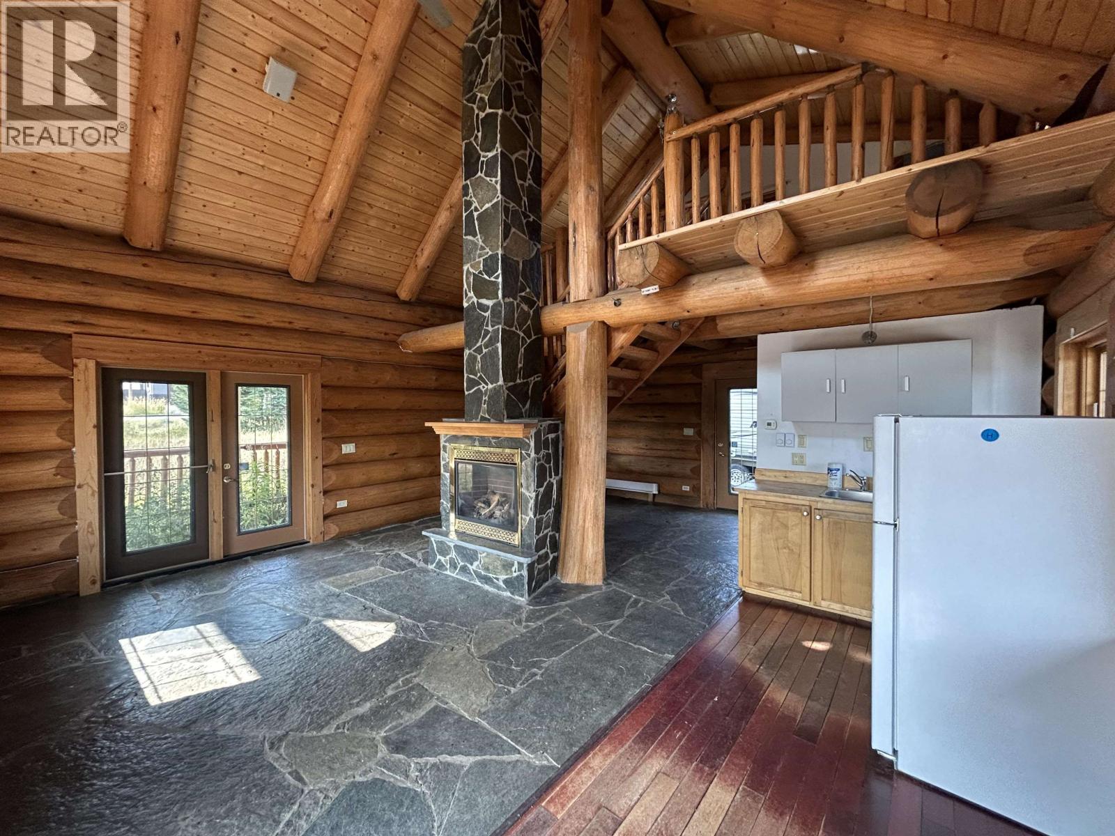 8828 N KELLY ROAD, Prince George