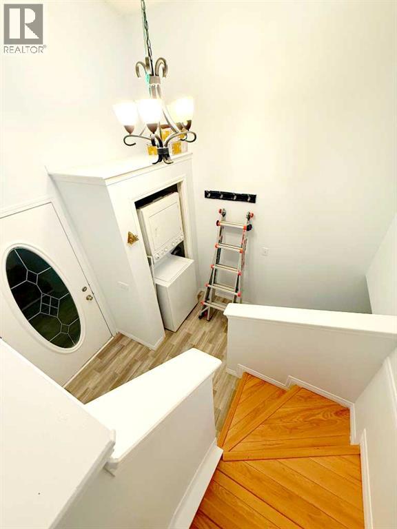 Single Family House Bi-level for Sale in  Taracove Road NE Taradale Calgary 