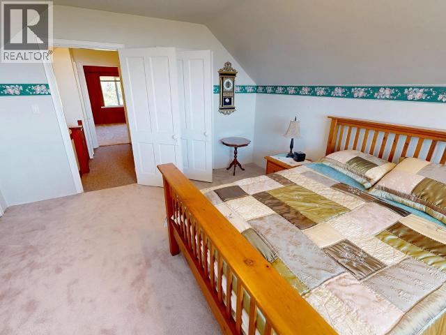 5438 LABURNUM AVE, Powell River