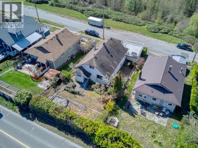 5438 LABURNUM AVE, Powell River