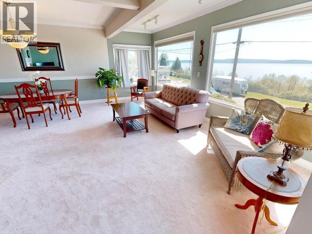 5438 LABURNUM AVE, Powell River