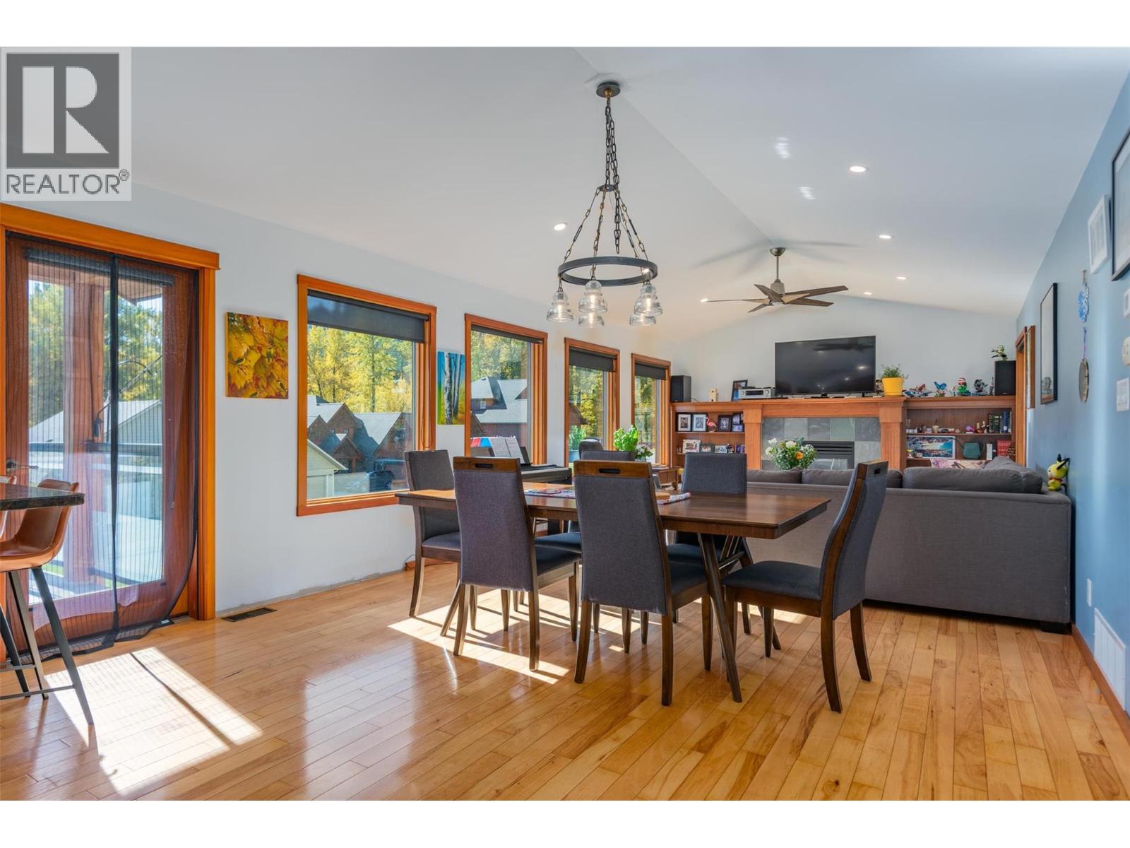 904 Redstone Drive, Rossland