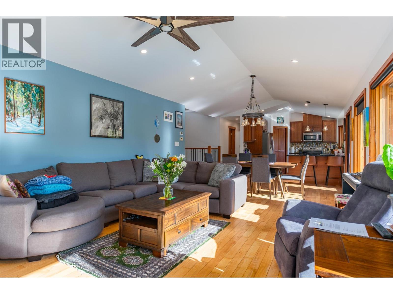 904 Redstone Drive, Rossland