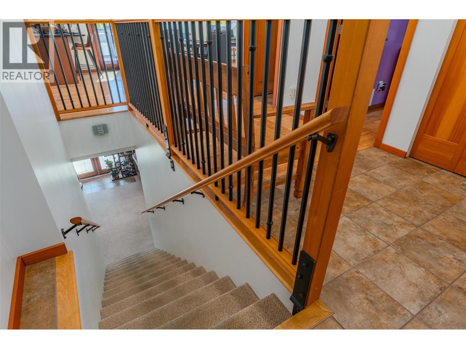 904 Redstone Drive, Rossland