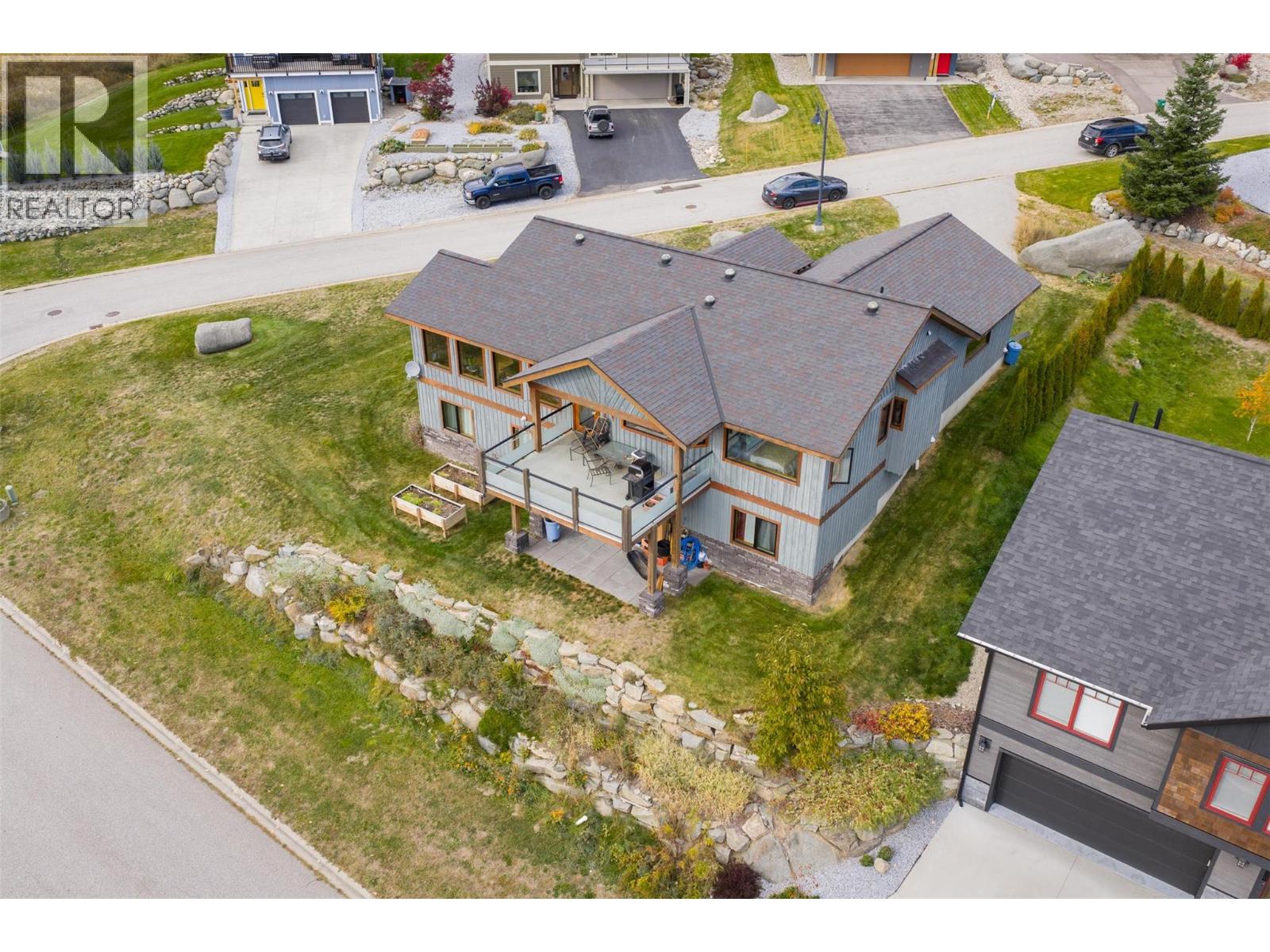 904 Redstone Drive, Rossland