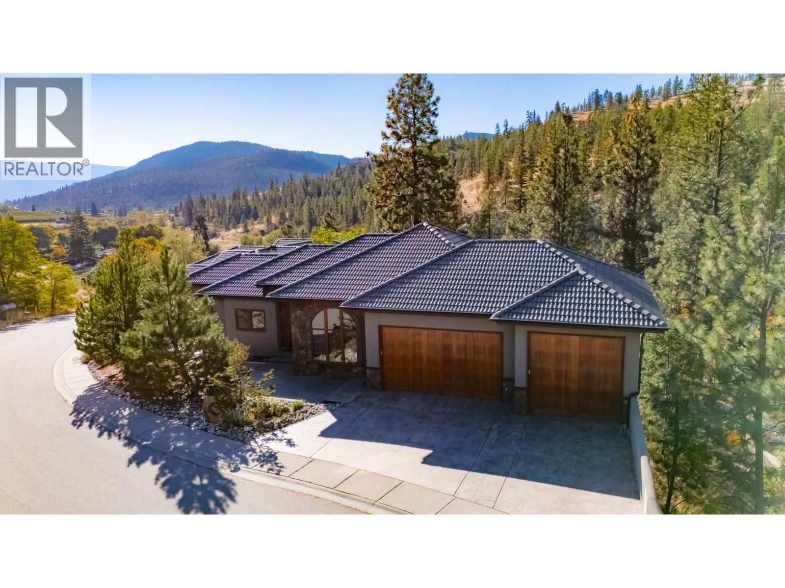 #6-6709 VICTORIA Road South, Summerland