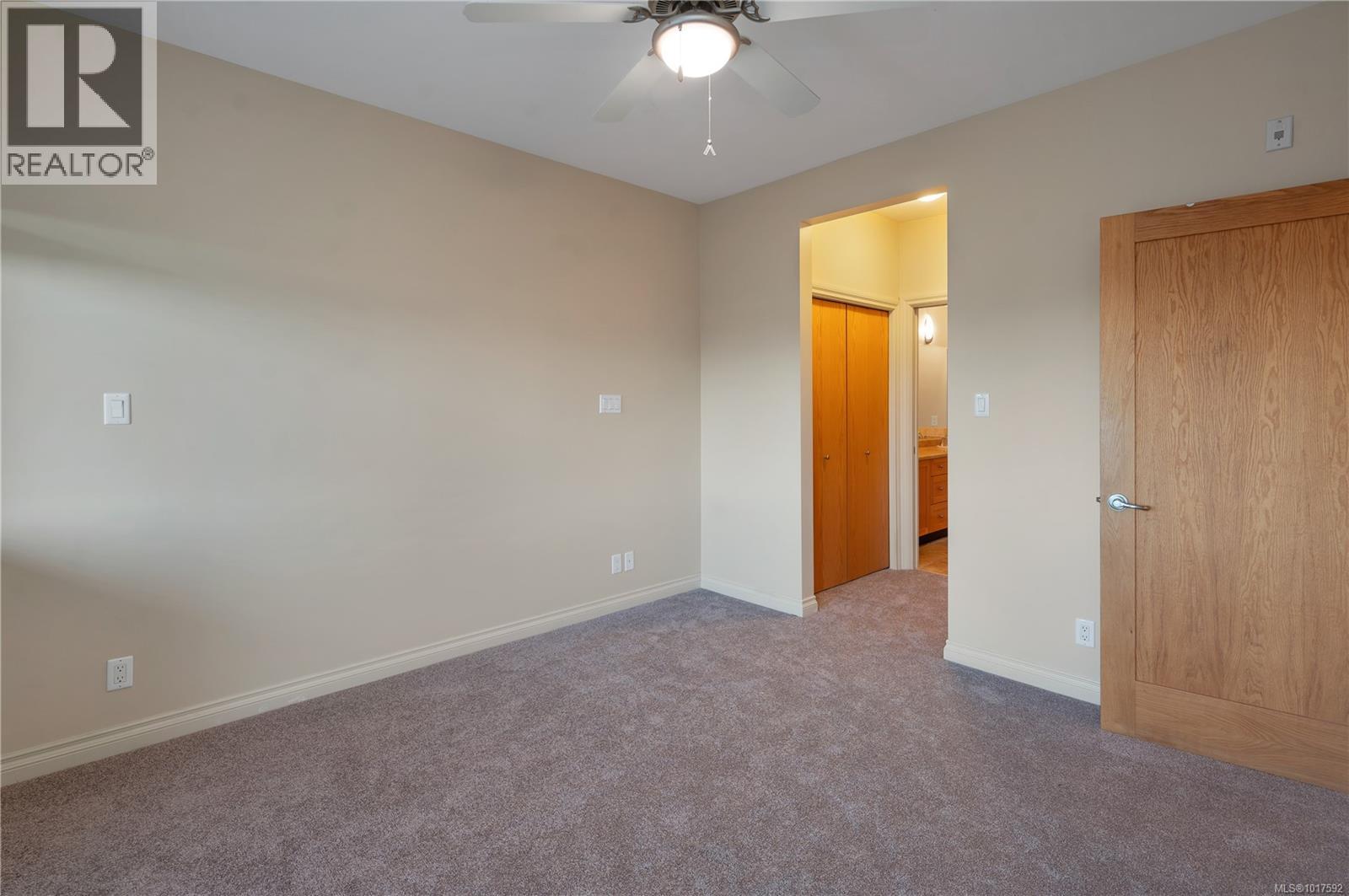 304 2676 Island Hwy S, Campbell River