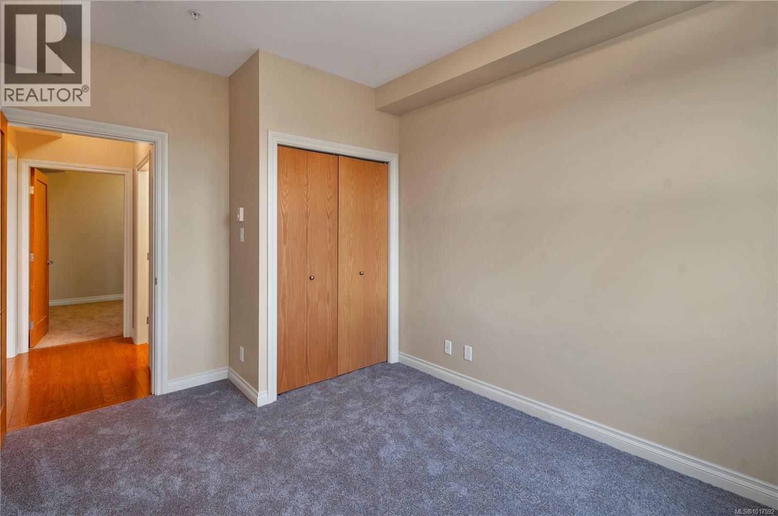 304 2676 Island Hwy S, Campbell River