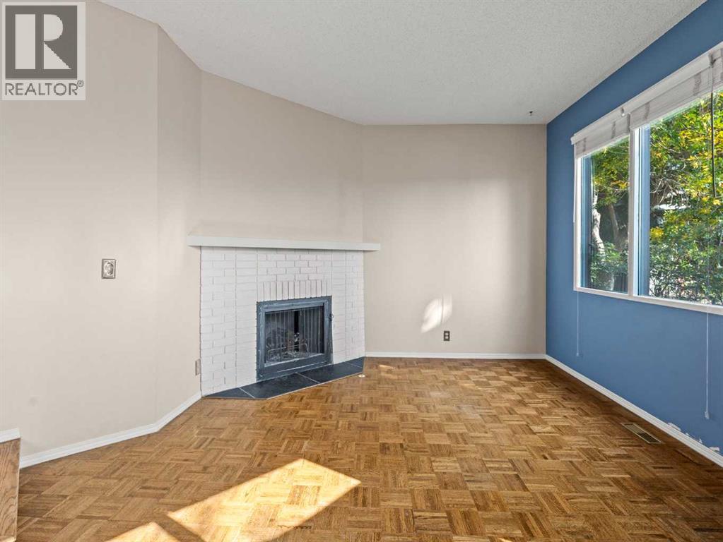 Single Family House 5 Level for Sale in   Silver Springs Road NW Silver Springs Calgary 