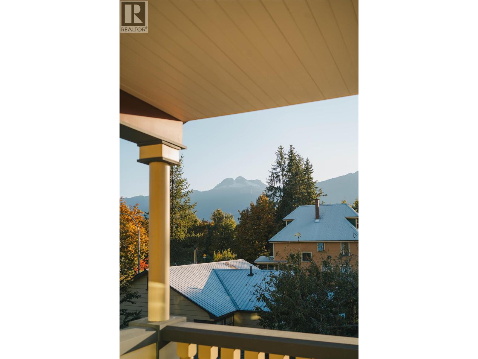 805 & 815 Mackenzie Avenue, Revelstoke