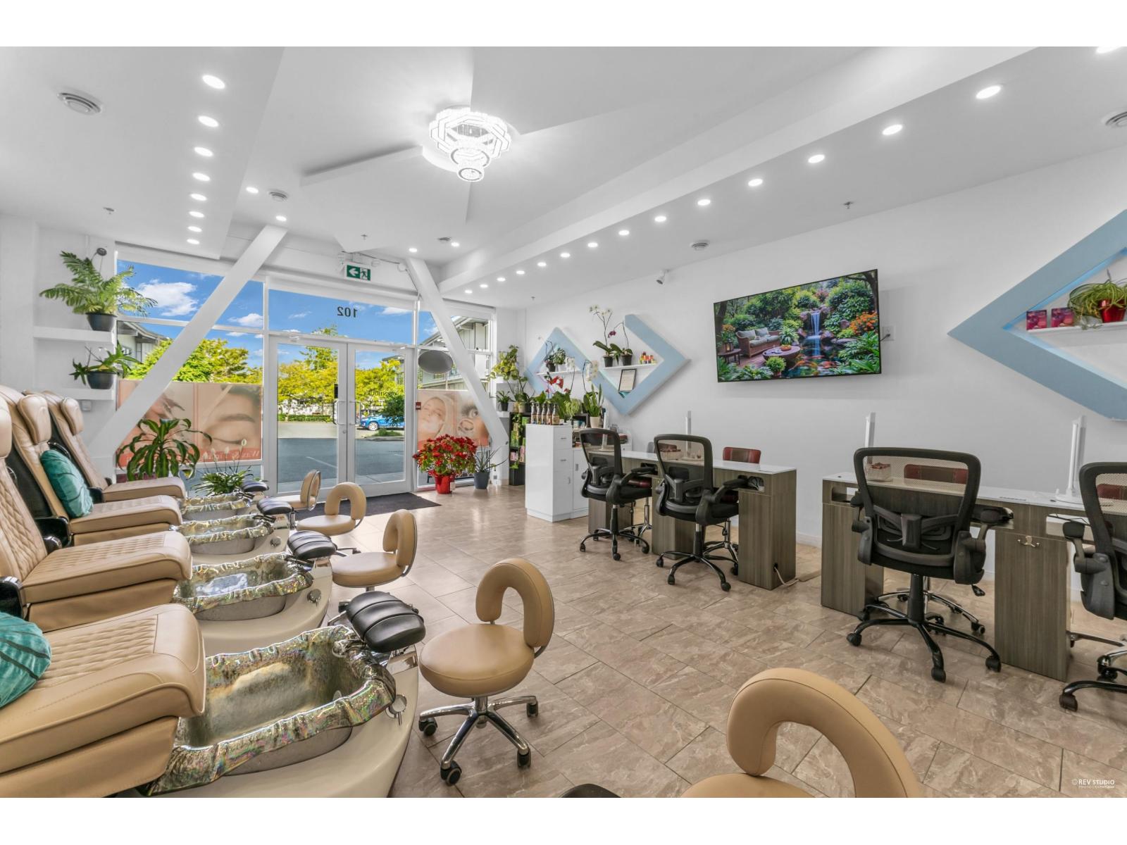 102 358 175A STREET, Surrey