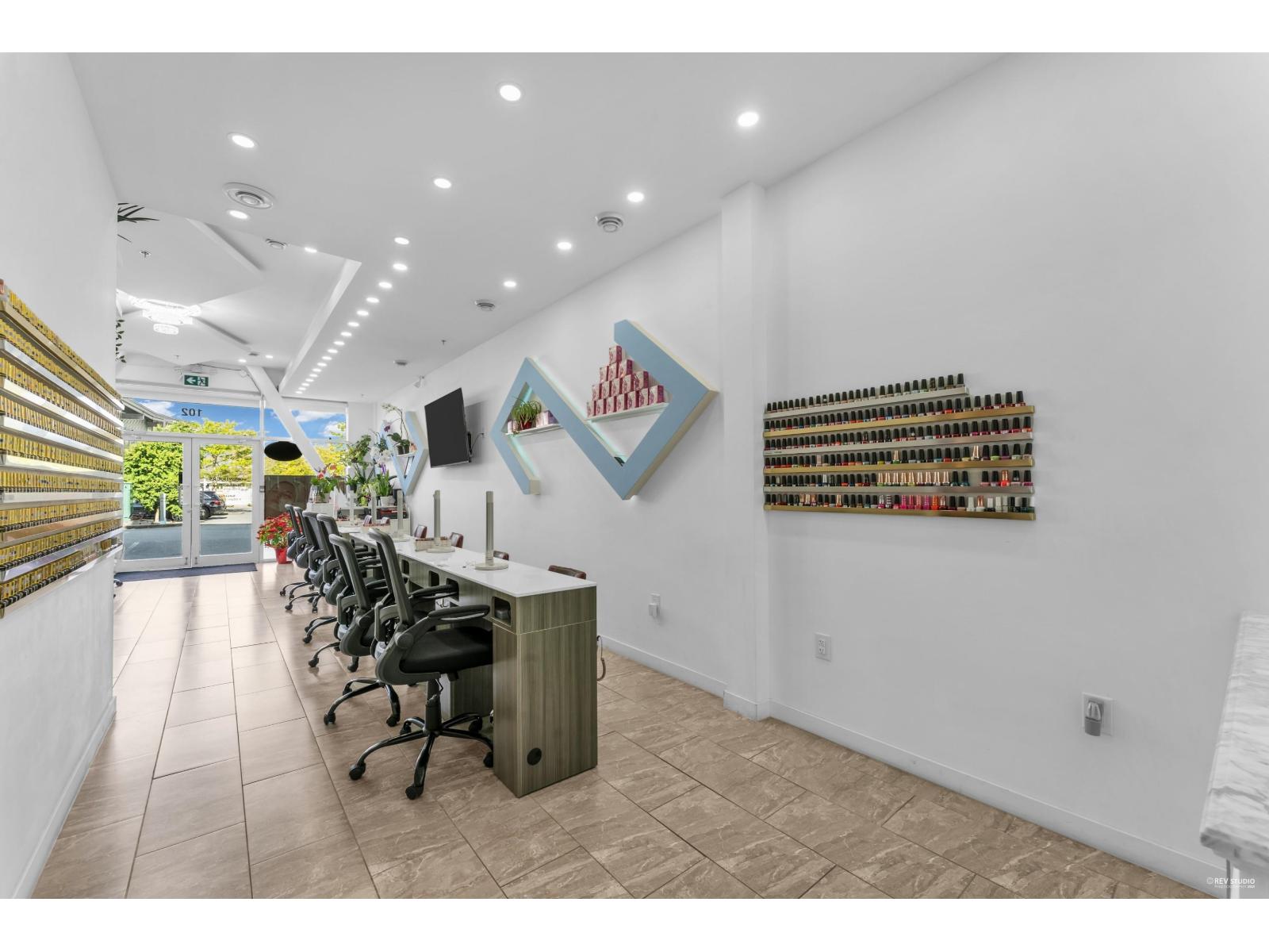 102 358 175A STREET, Surrey