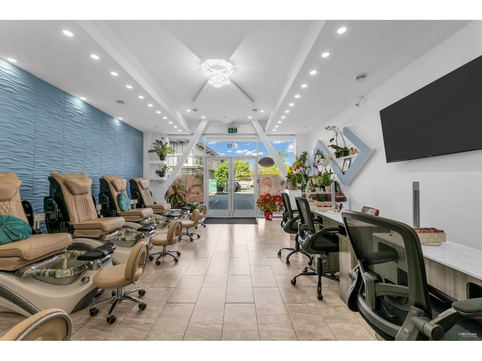 102 358 175A STREET, Surrey