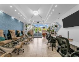 102 358 175a Street, Surrey, BC V3Z6S7 Photo 9