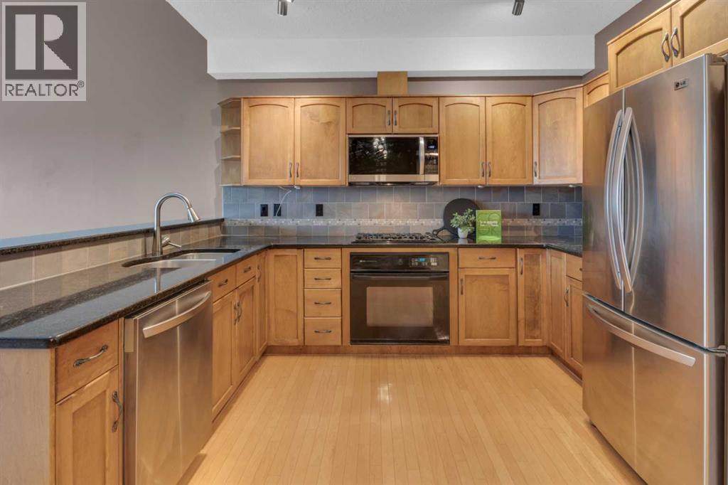 Single Family House Multi-level for Sale in   Parkdale Boulevard NW Parkdale Calgary 