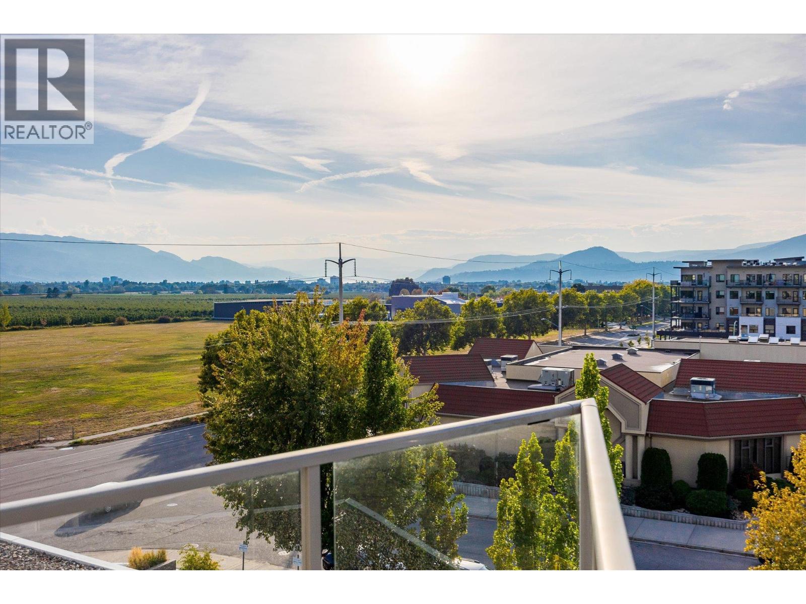 401 2040 Springfield Road, Kelowna