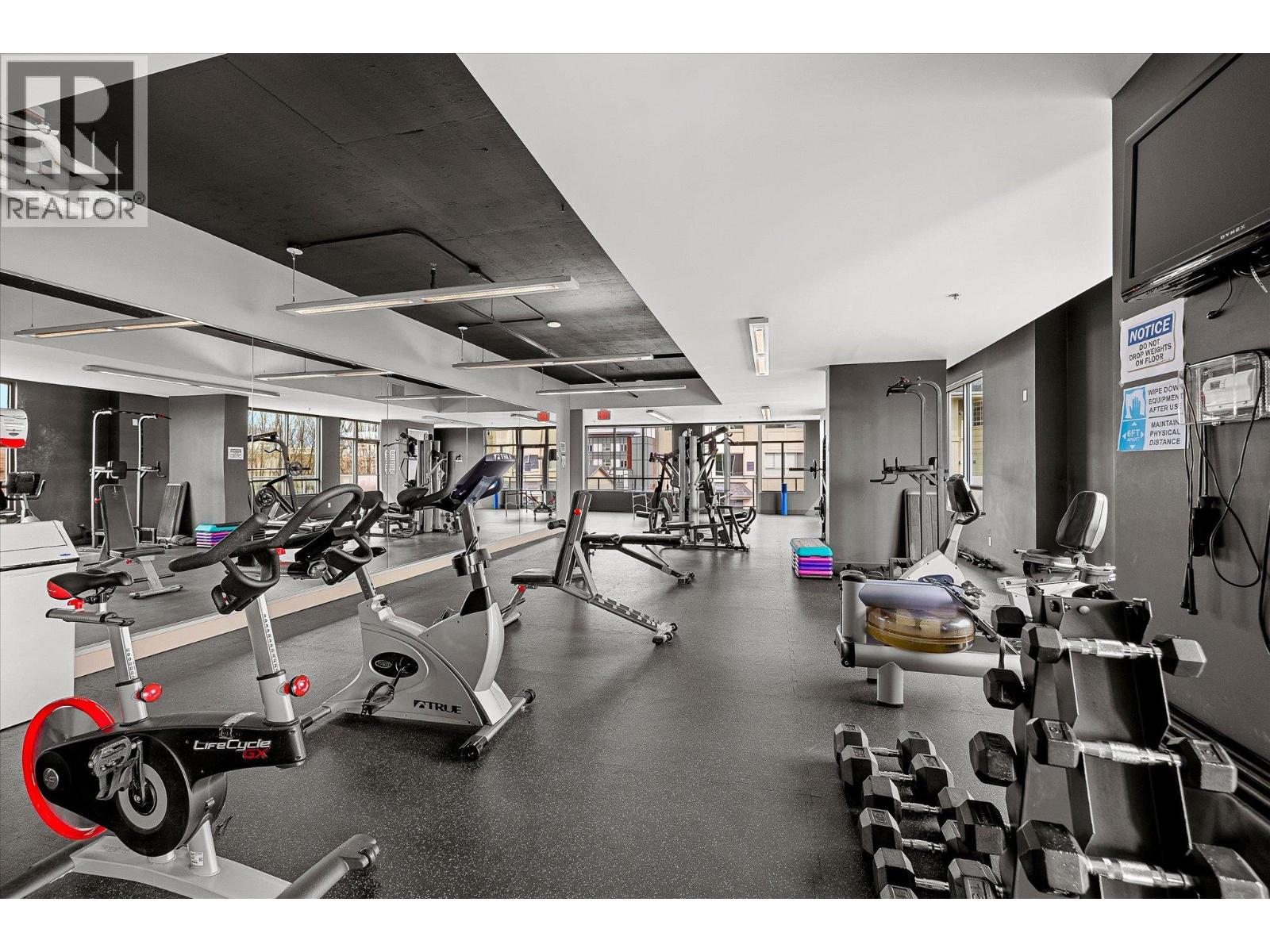 401 2040 Springfield Road, Kelowna