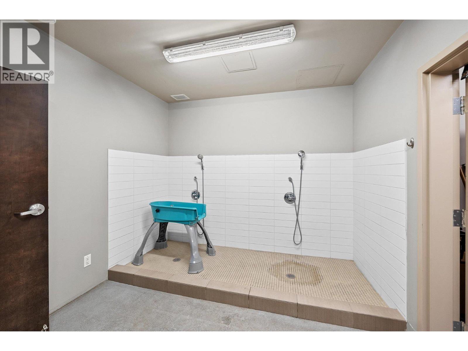 401 2040 Springfield Road, Kelowna