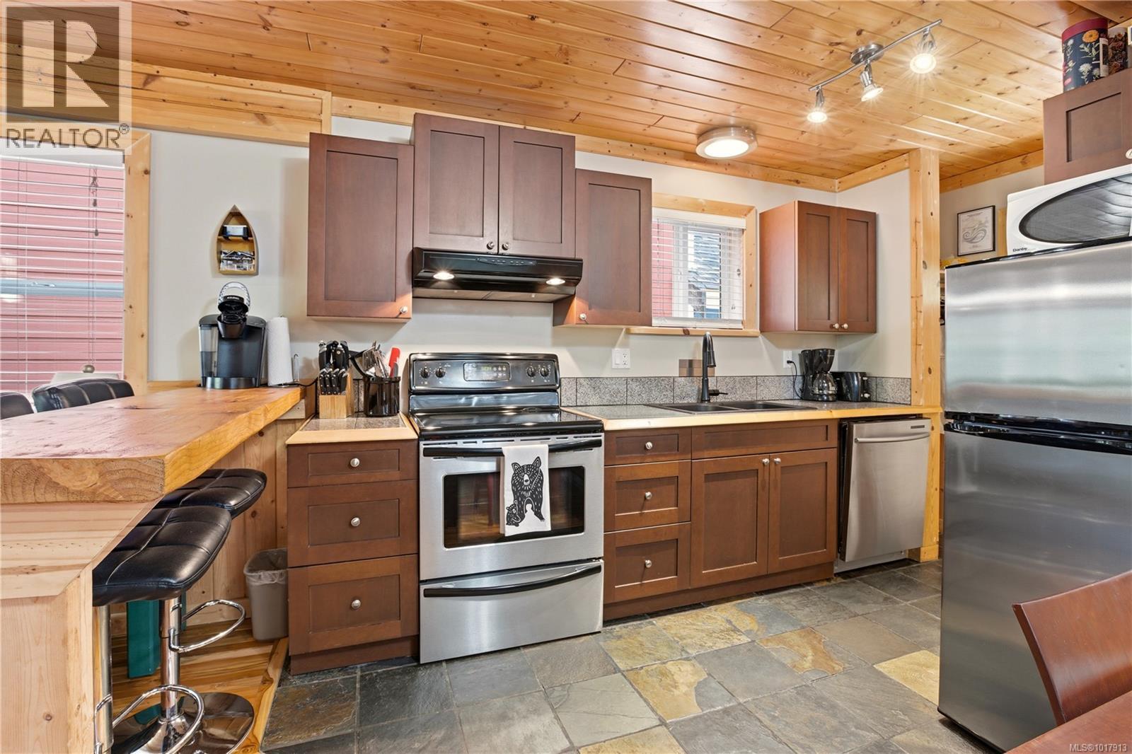 265 Boardwalk Blvd, Ucluelet