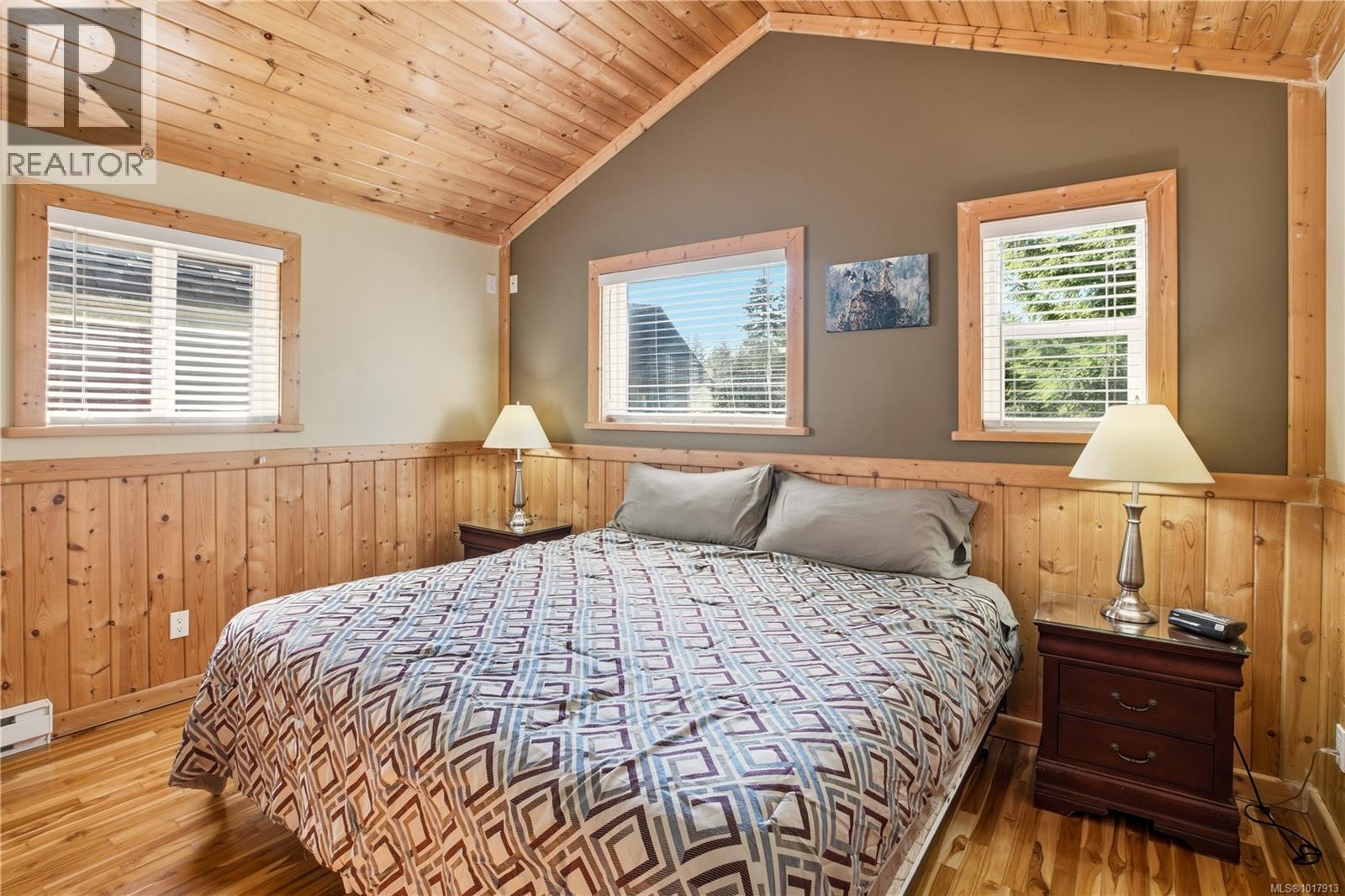 265 Boardwalk Blvd, Ucluelet