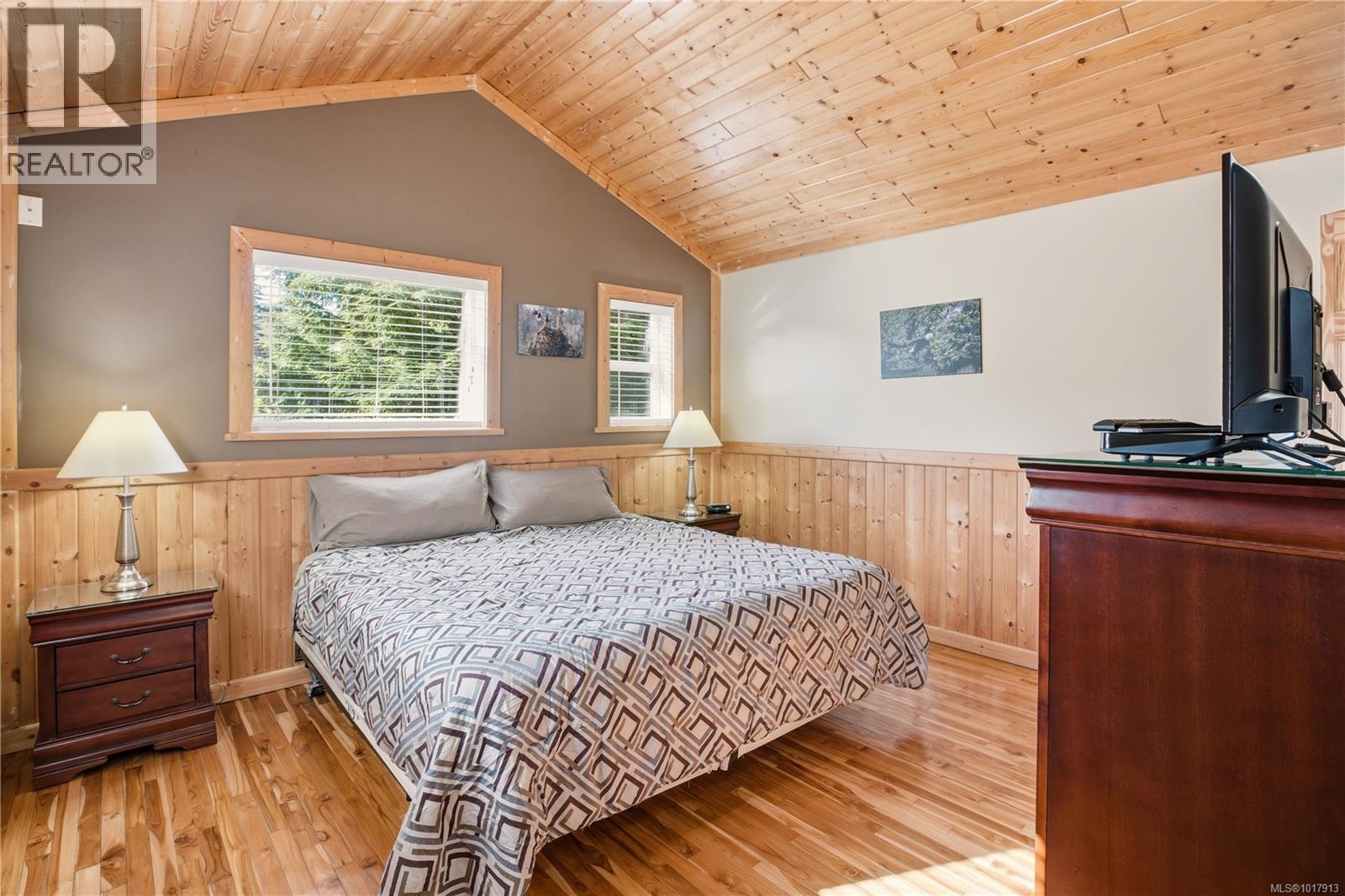 265 Boardwalk Blvd, Ucluelet