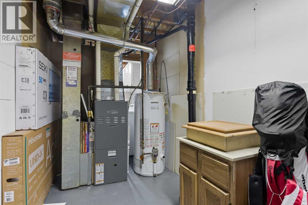 Single Family House Bi-level for Sale in  Sunvale Crescent SE Sundance Calgary 