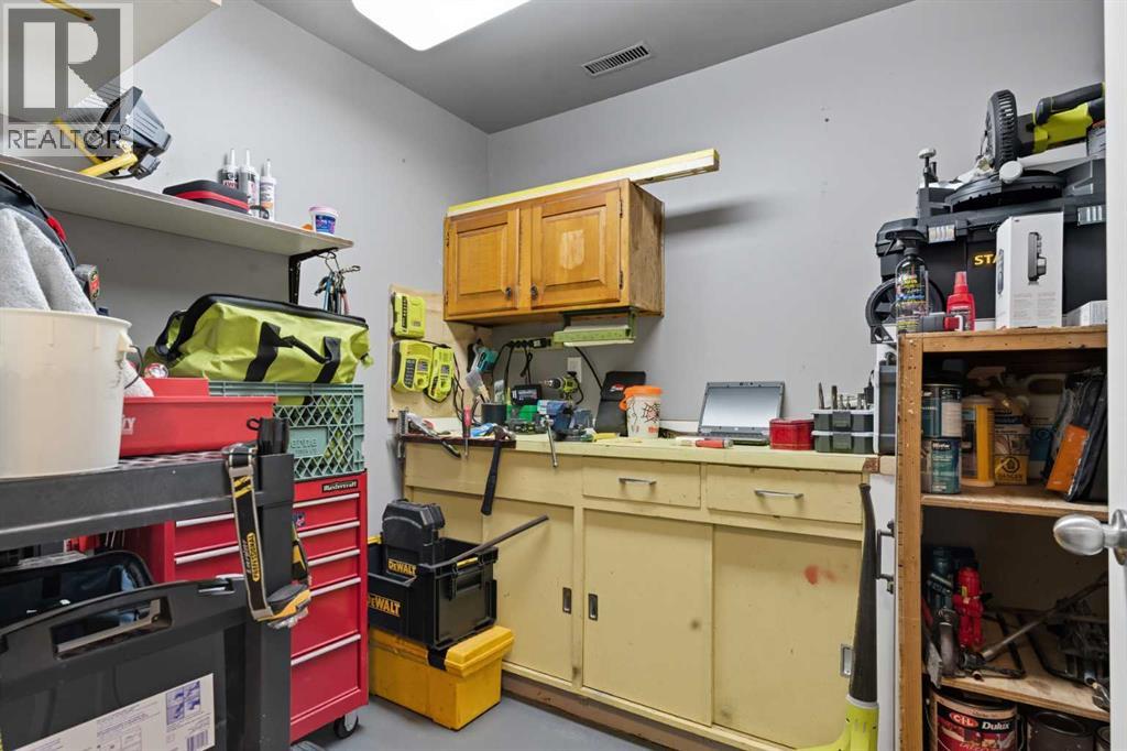Single Family House Bi-level for Sale in  Sunvale Crescent SE Sundance Calgary 
