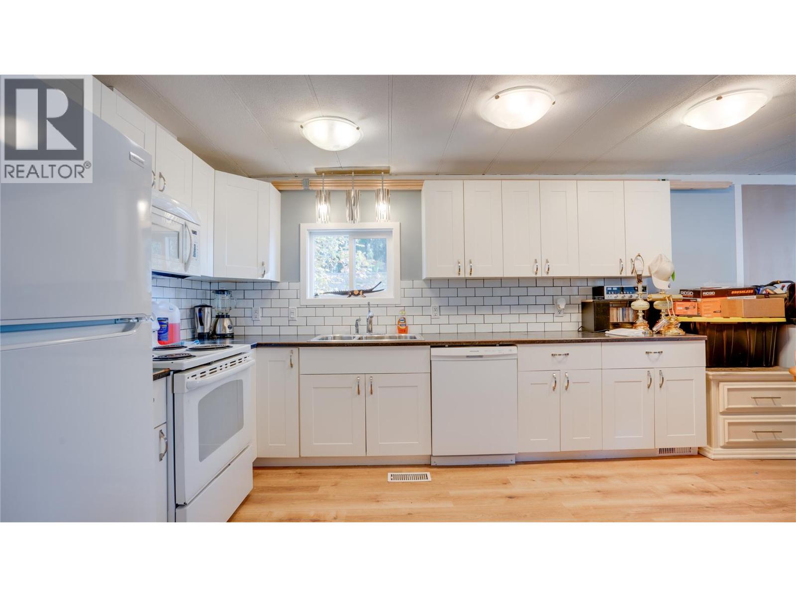 41 6588 97A Highway, Enderby