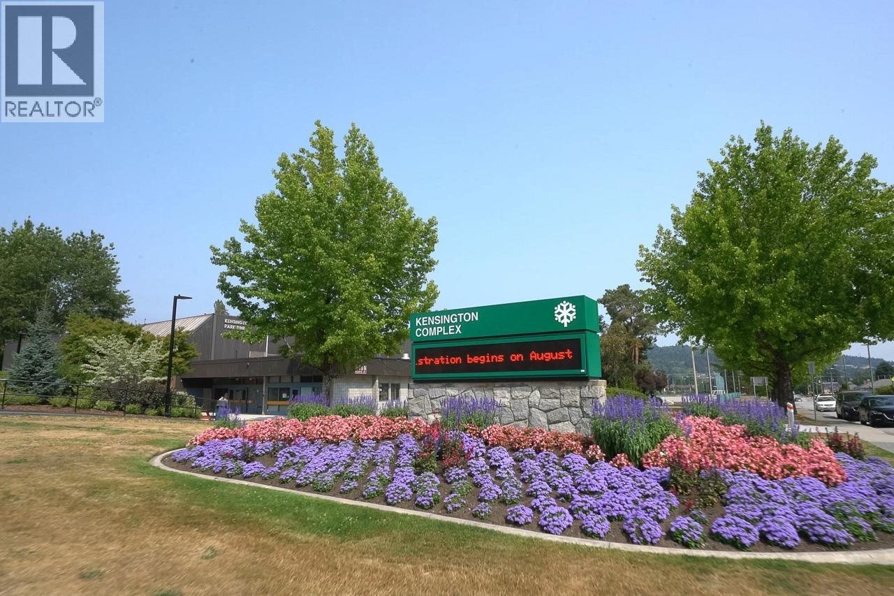 2 128 N GROSVENOR AVENUE, Burnaby