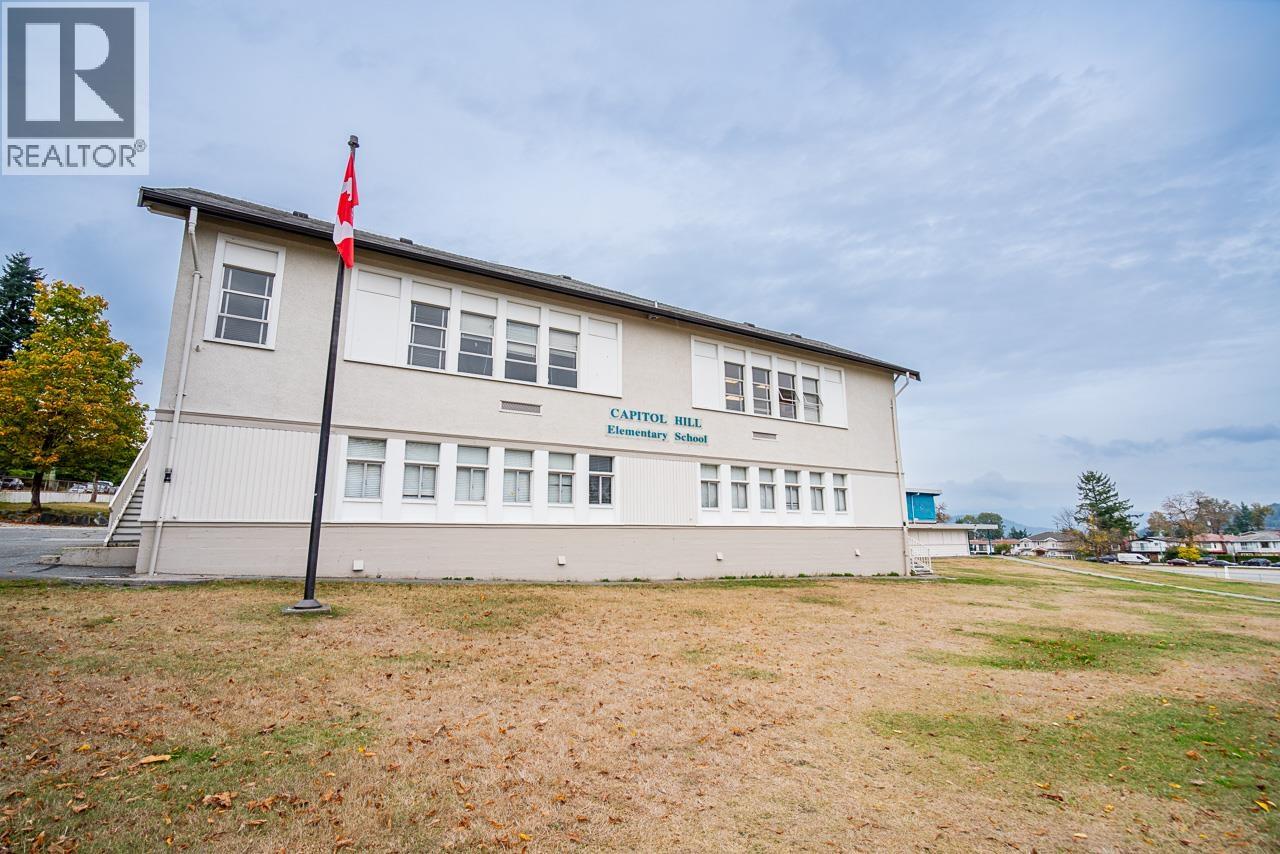 2 128 N GROSVENOR AVENUE, Burnaby