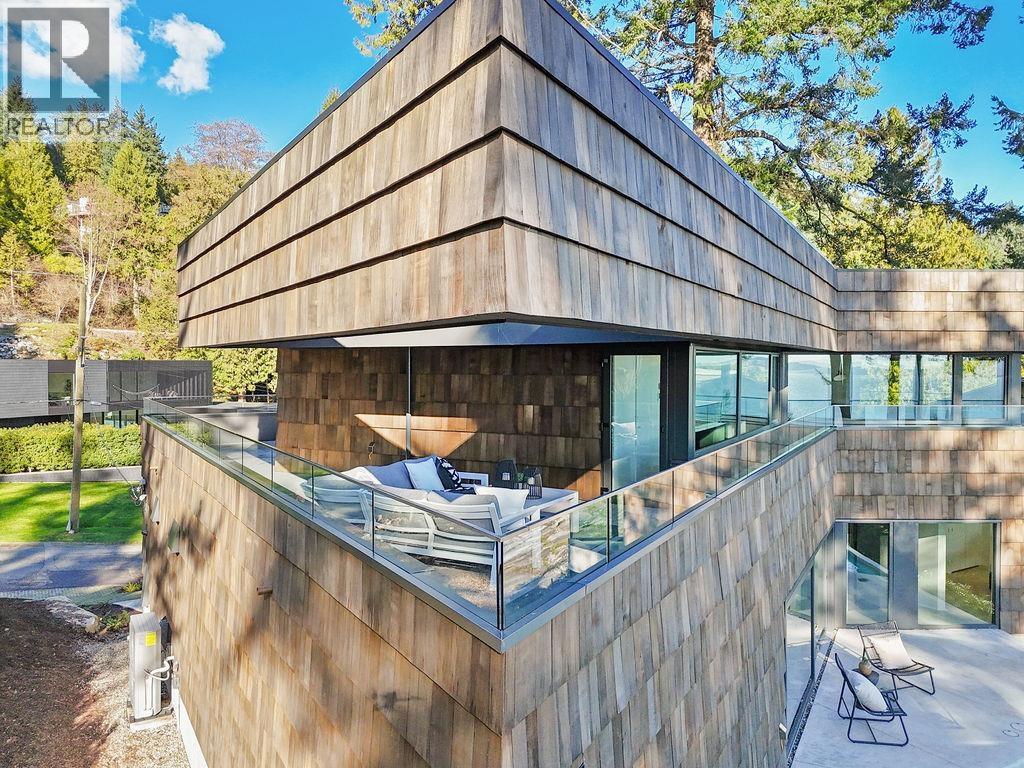 4166 ROSE CRESCENT, West Vancouver