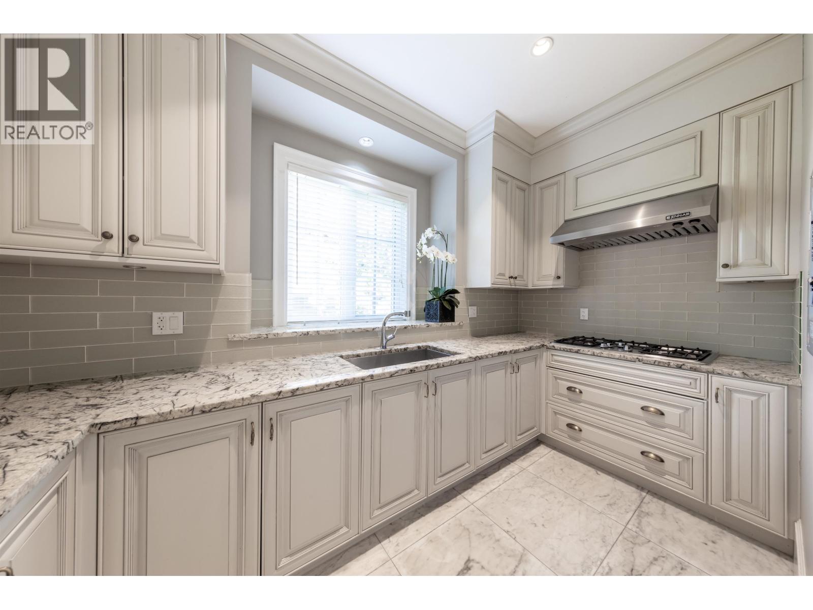 9640 BATES ROAD, Richmond