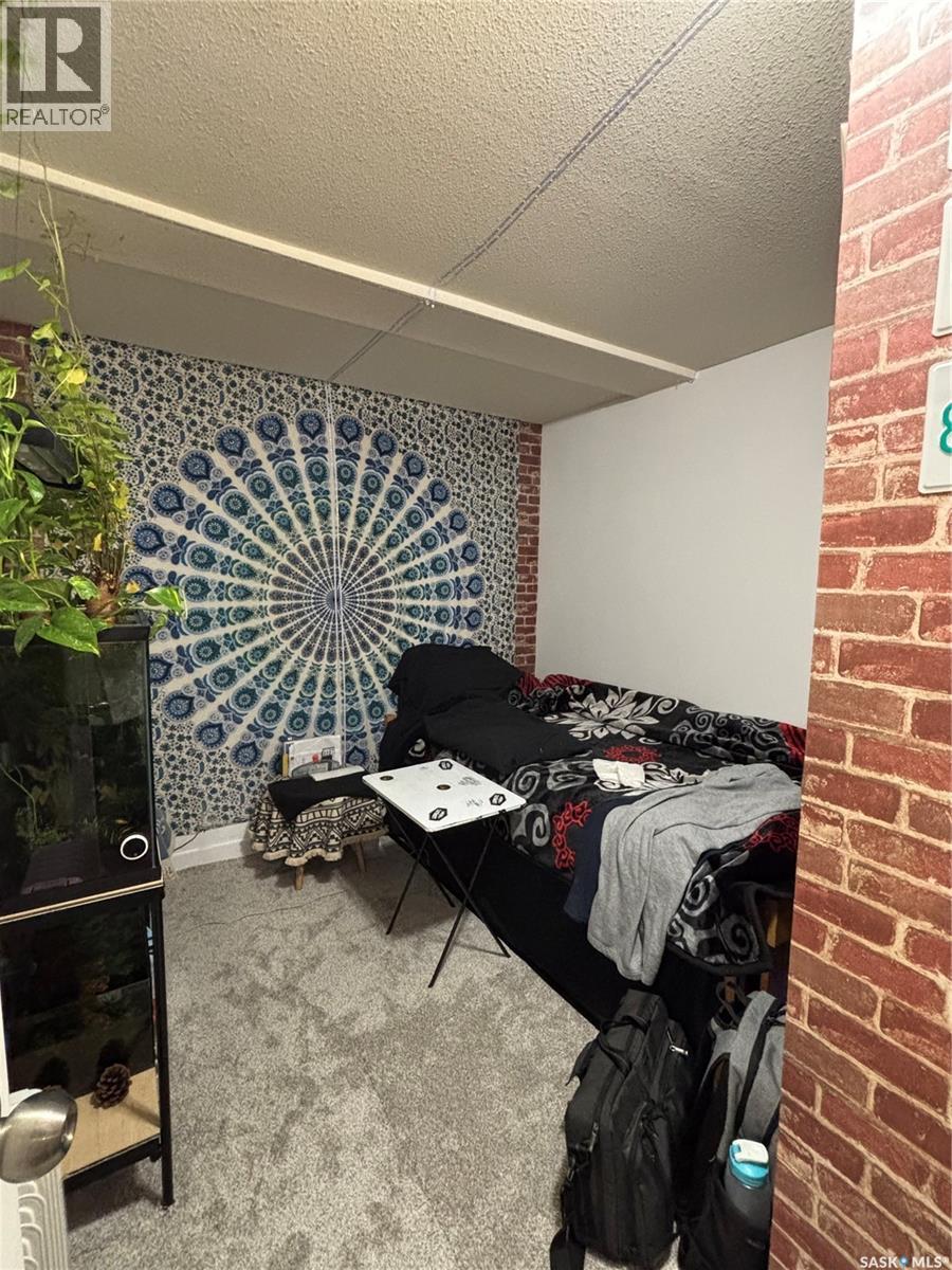 Single Family House Bungalow for Sale in  Avondale ROAD Saskatoon 