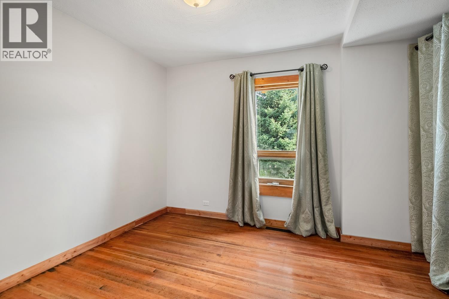 402 6A Avenue, Fernie