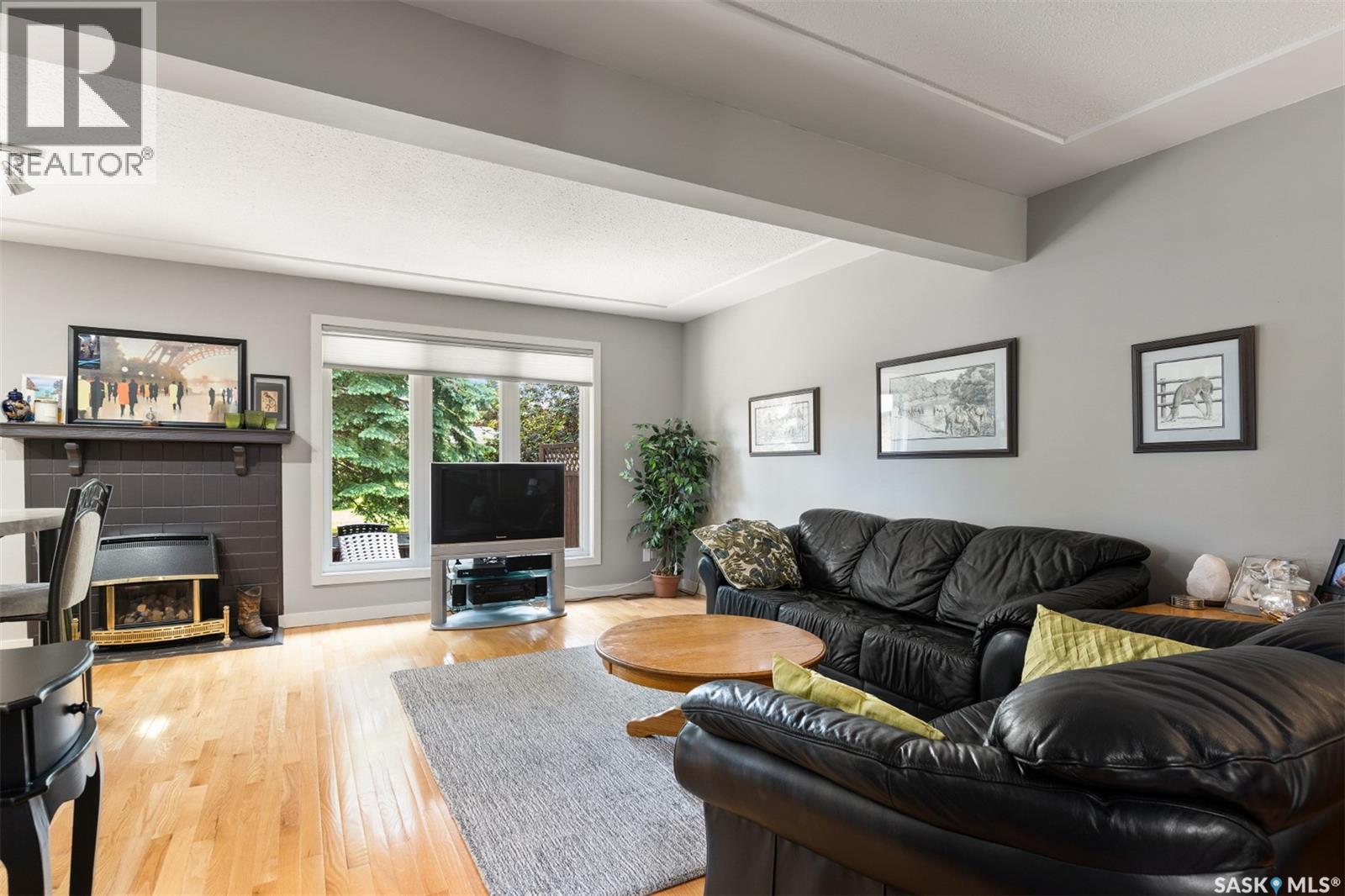 Single Family House 2 Level for Sale in   Heritage CRESCENT Saskatoon 