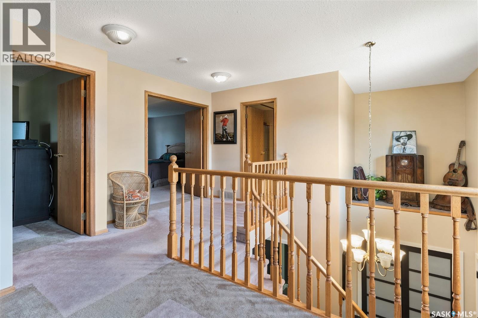 Single Family House 2 Level for Sale in   Heritage CRESCENT Saskatoon 