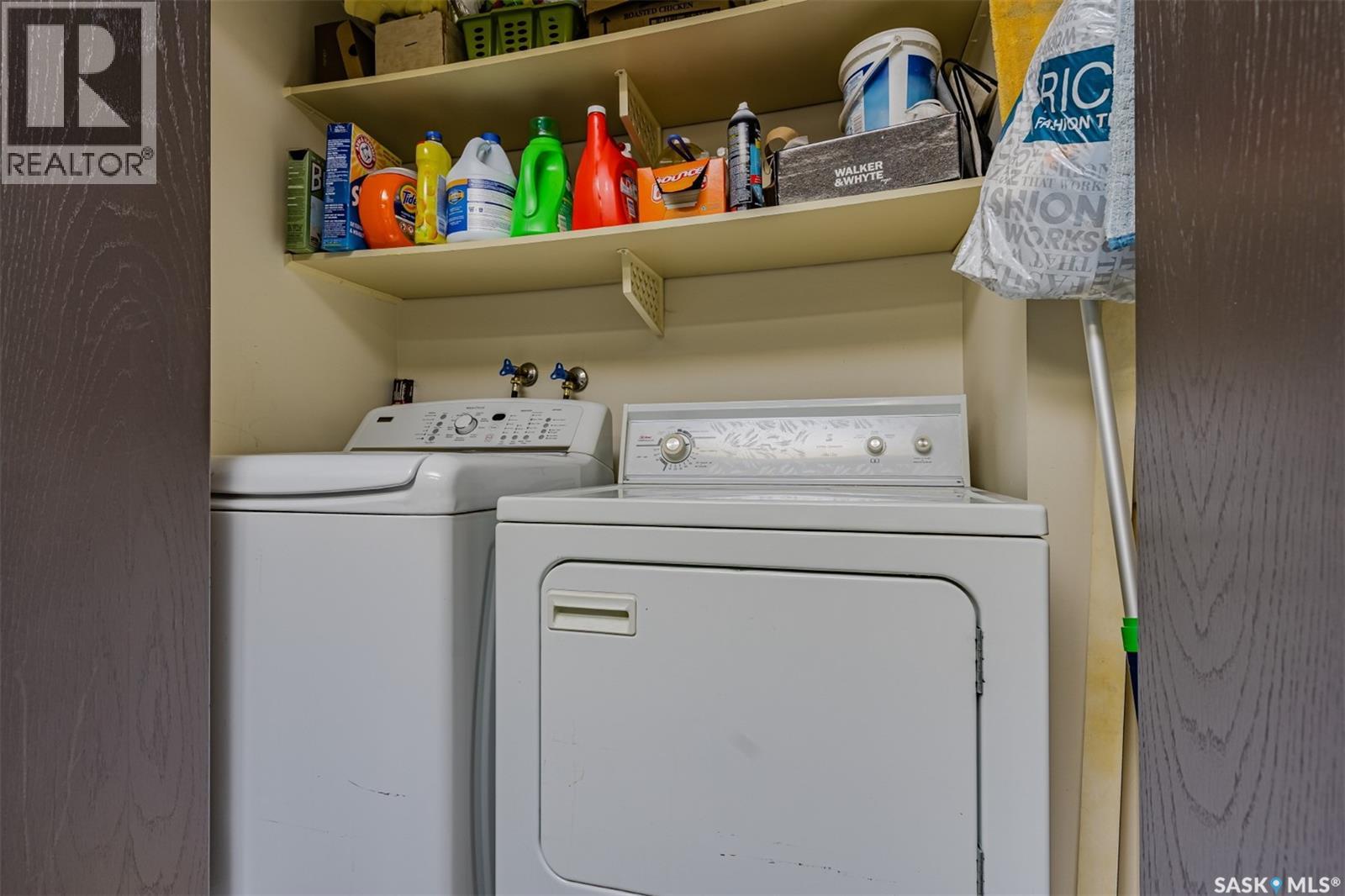 Single Family House 2 Level for Sale in   Heritage CRESCENT Saskatoon 