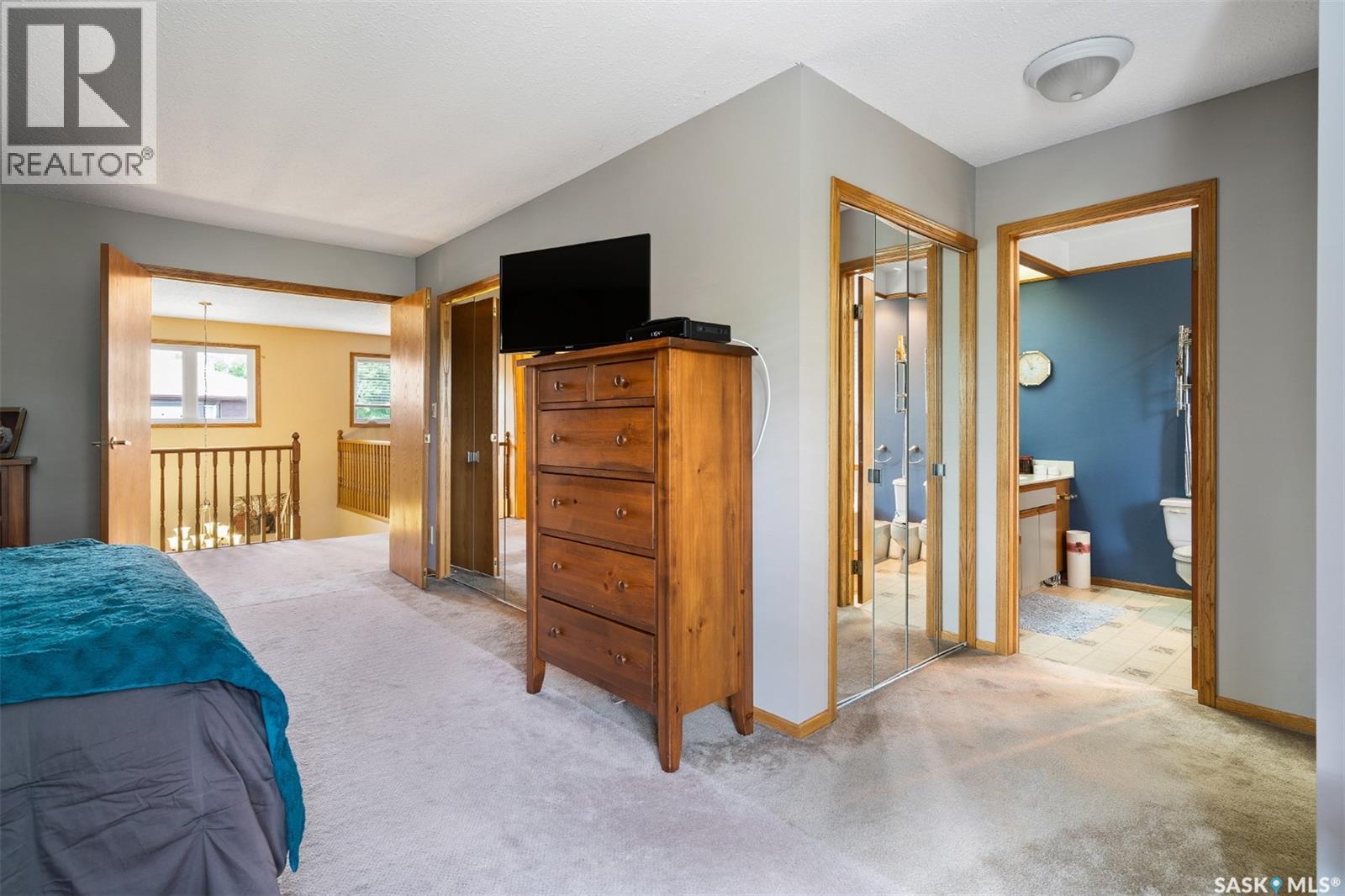 Single Family House 2 Level for Sale in   Heritage CRESCENT Saskatoon 