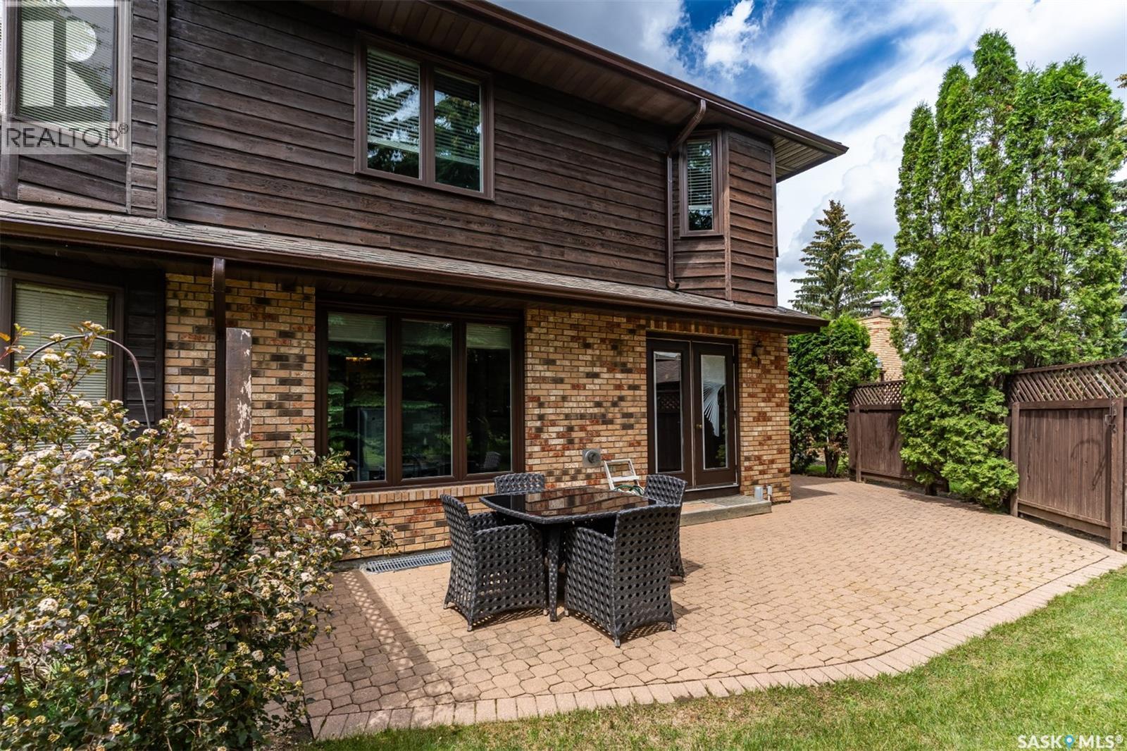 Single Family House 2 Level for Sale in   Heritage CRESCENT Saskatoon 