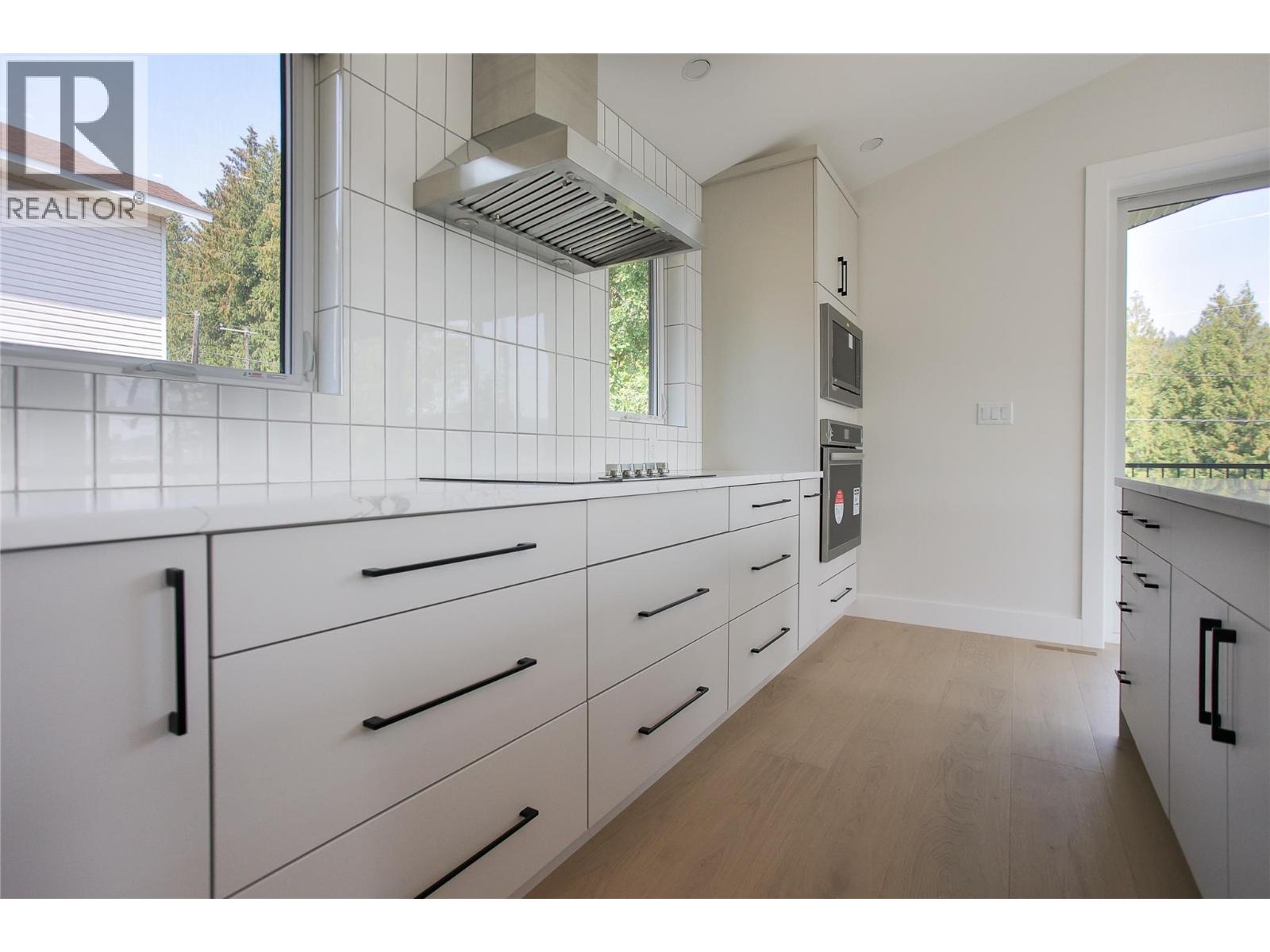 1572 Treadwell Street, Rossland