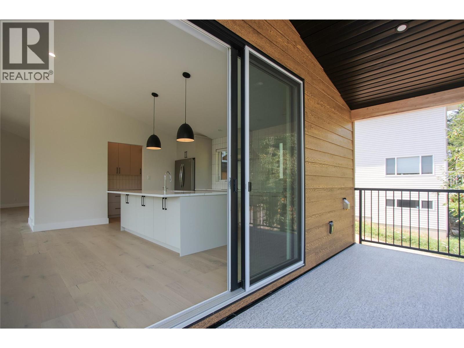 1572 Treadwell Street, Rossland