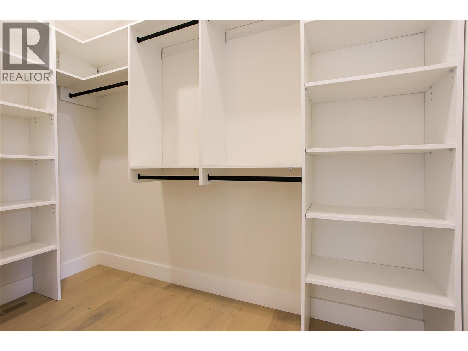 1572 Treadwell Street, Rossland