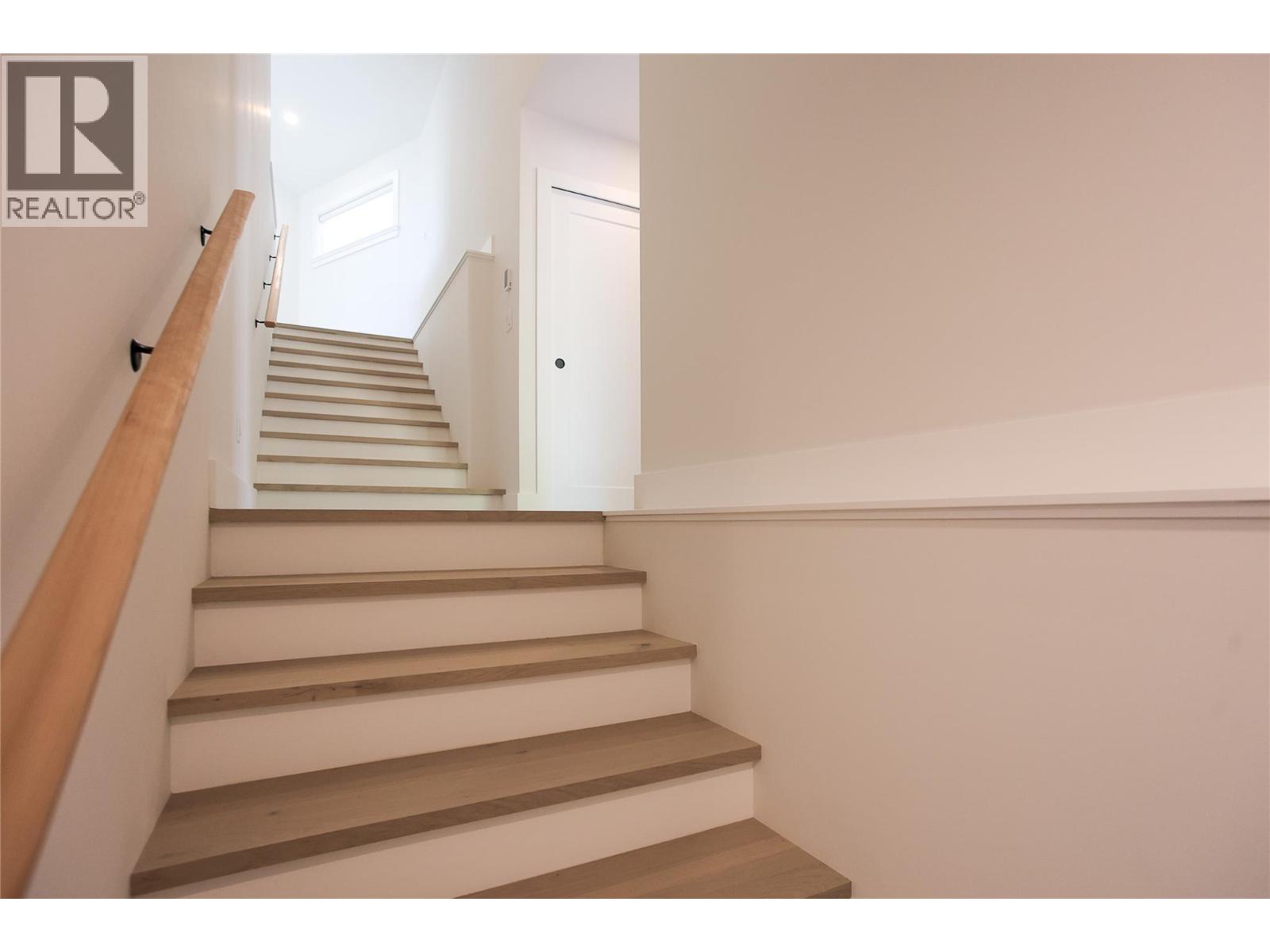 1572 Treadwell Street, Rossland