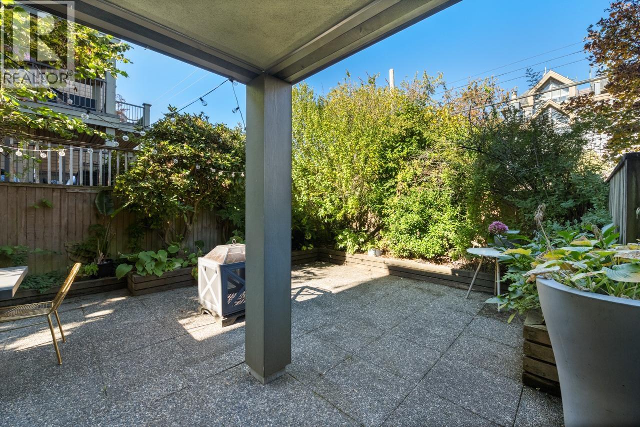 104 925 W 15TH AVENUE, Vancouver