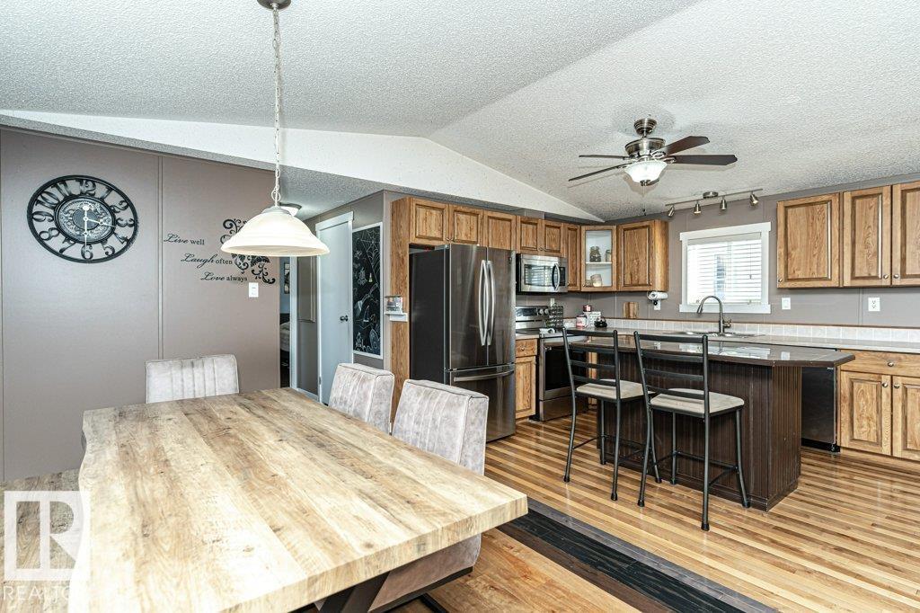 320 Maple Wood DR NW, Edmonton