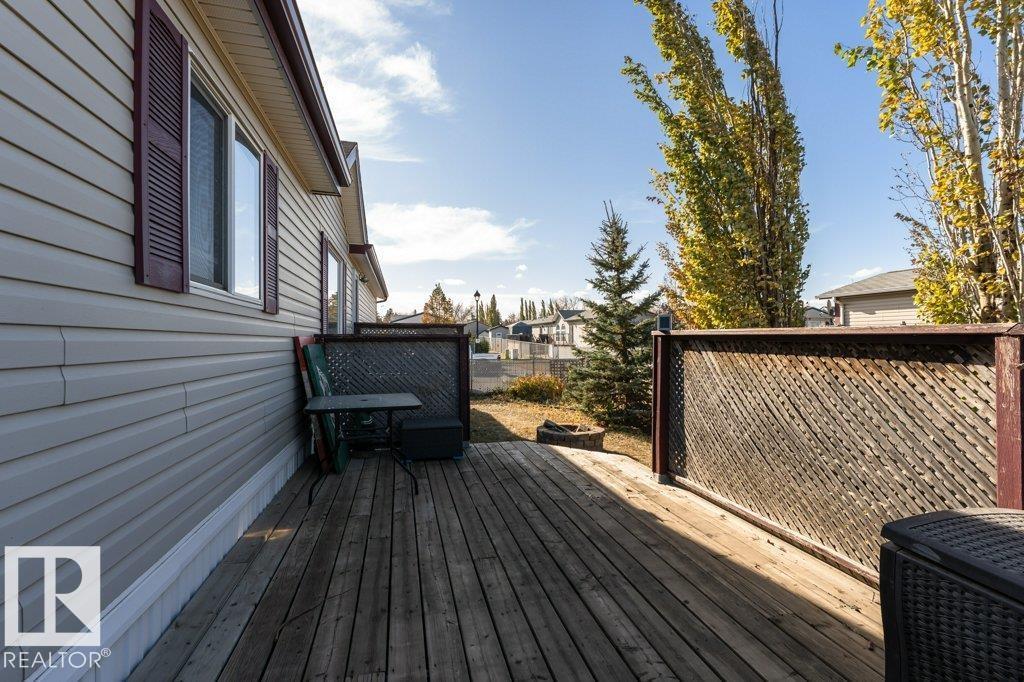 320 Maple Wood DR NW, Edmonton