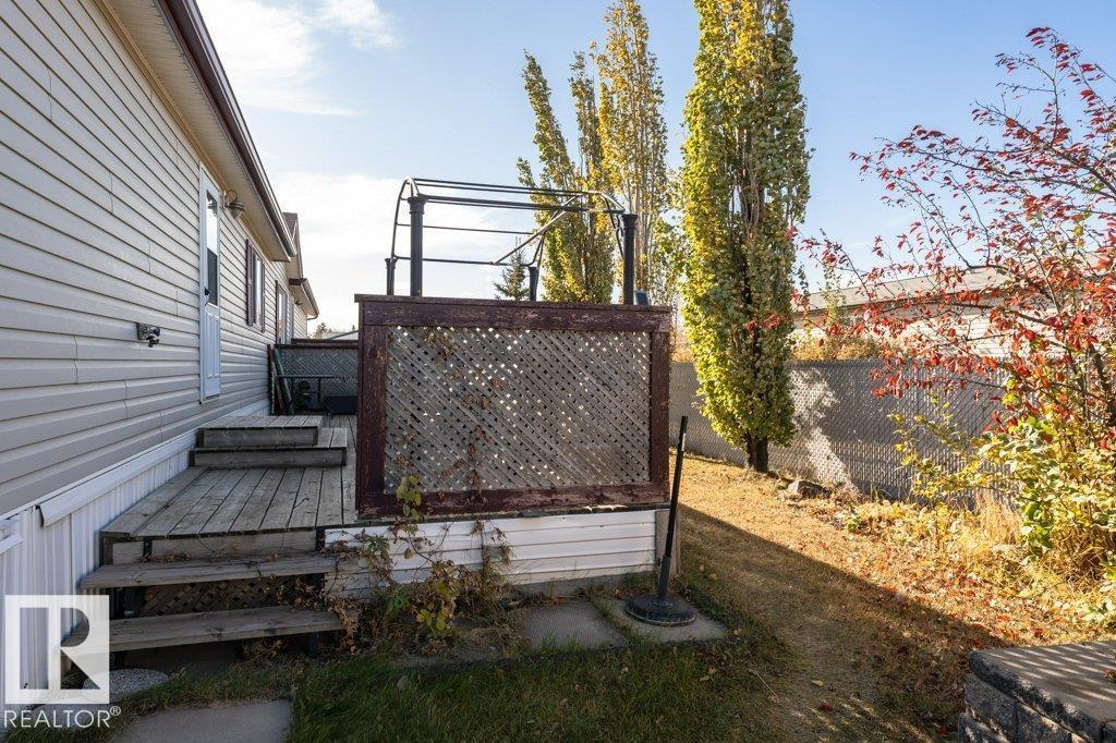 320 Maple Wood DR NW, Edmonton