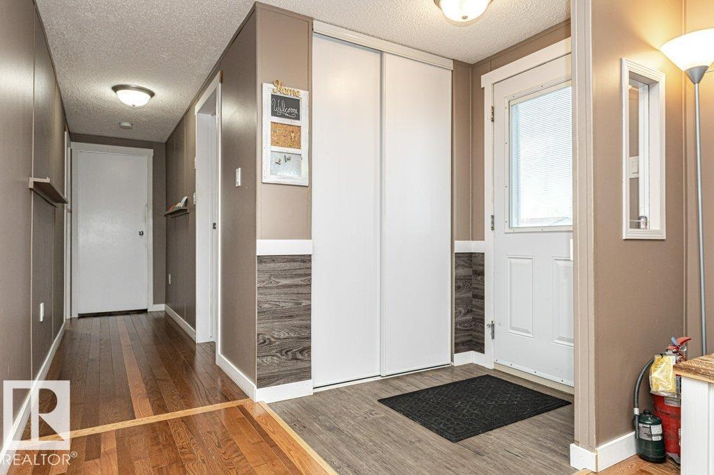 320 Maple Wood DR NW, Edmonton