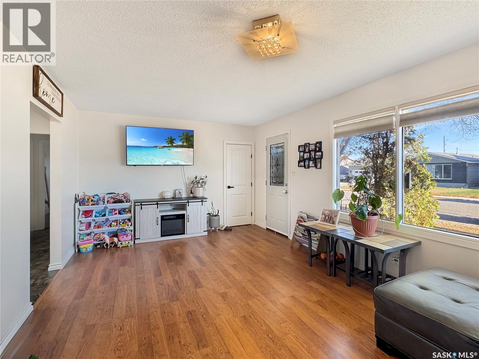 264 7th AVENUE W - photo 3
