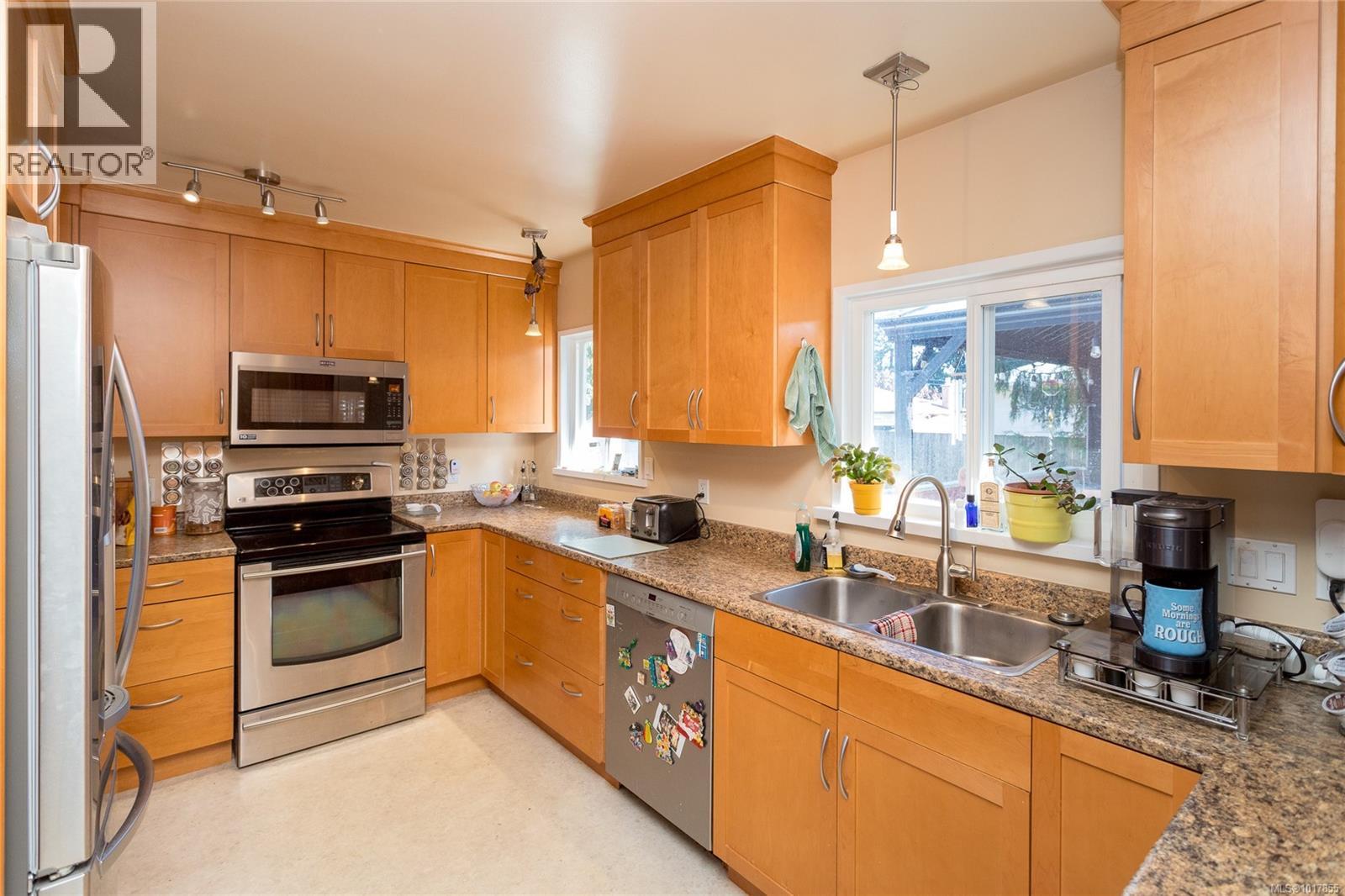 3359 Summerhill Crescent, Colwood